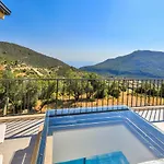 Mirador Villa